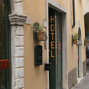 https://hotel-modena.hotelinveneto.com